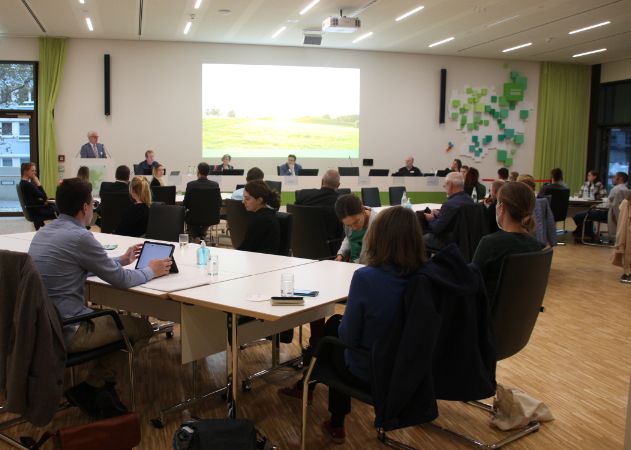 Workshop Aktualisierung des Klimaschutzkonzepts im Hohenstaufensaal des Landratsamt mit Landrat Edgar Wolff
